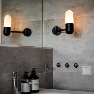PR Home PR Home Nástěnné koupelnové svítidlo Zeta, černé, IP44, otočné
